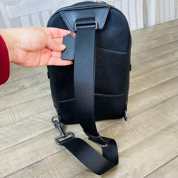 Coach Graham Pack In Blocked Signature Canvas With Varsity Stripe - Picture 6 of 15